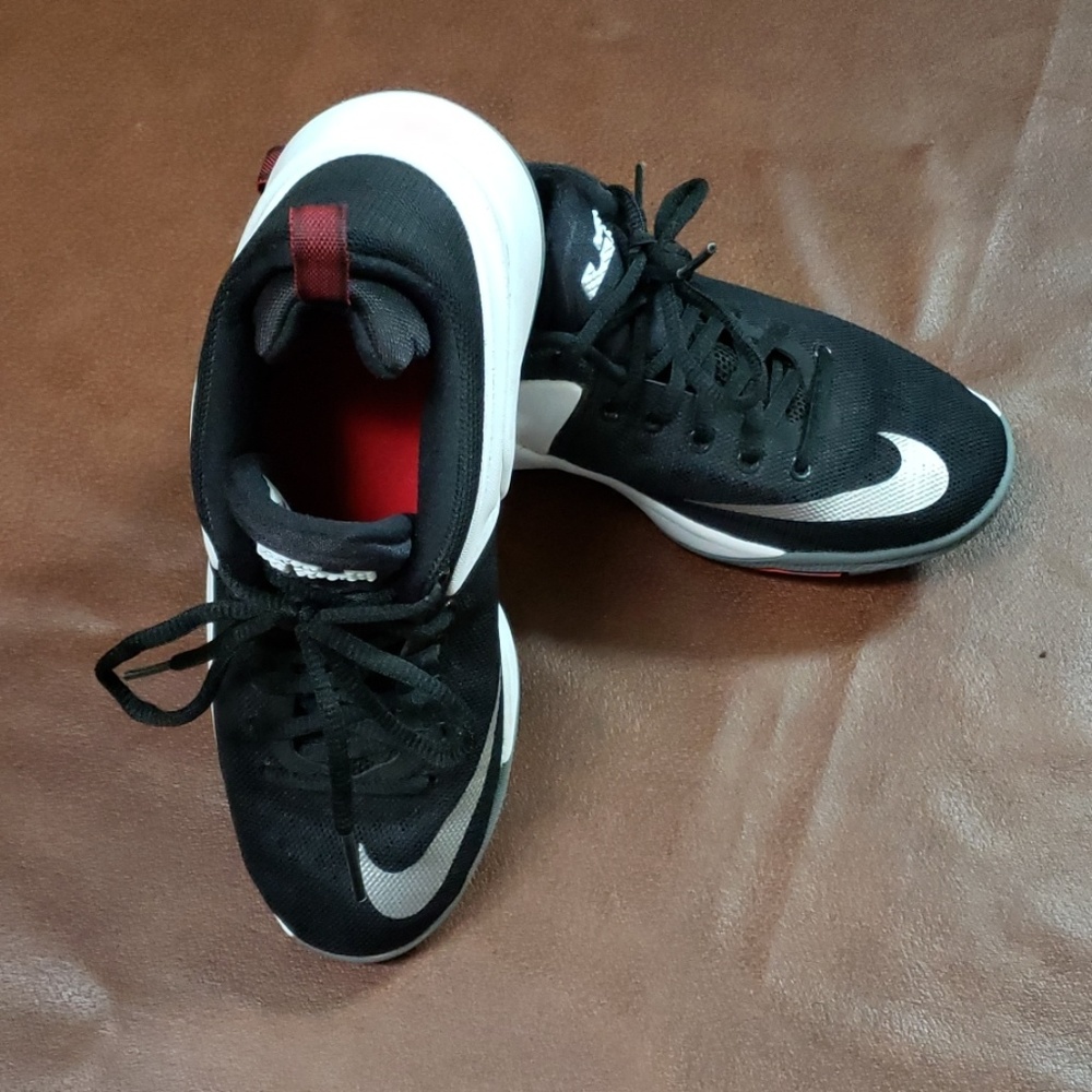 Nike youth shoe